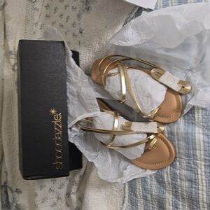 NIB 7.5 Gold Wrap Sandals